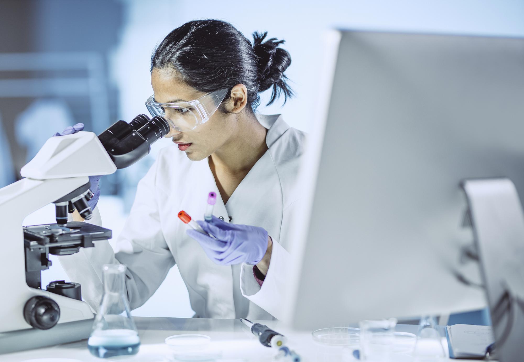 what is biomedical research scientist