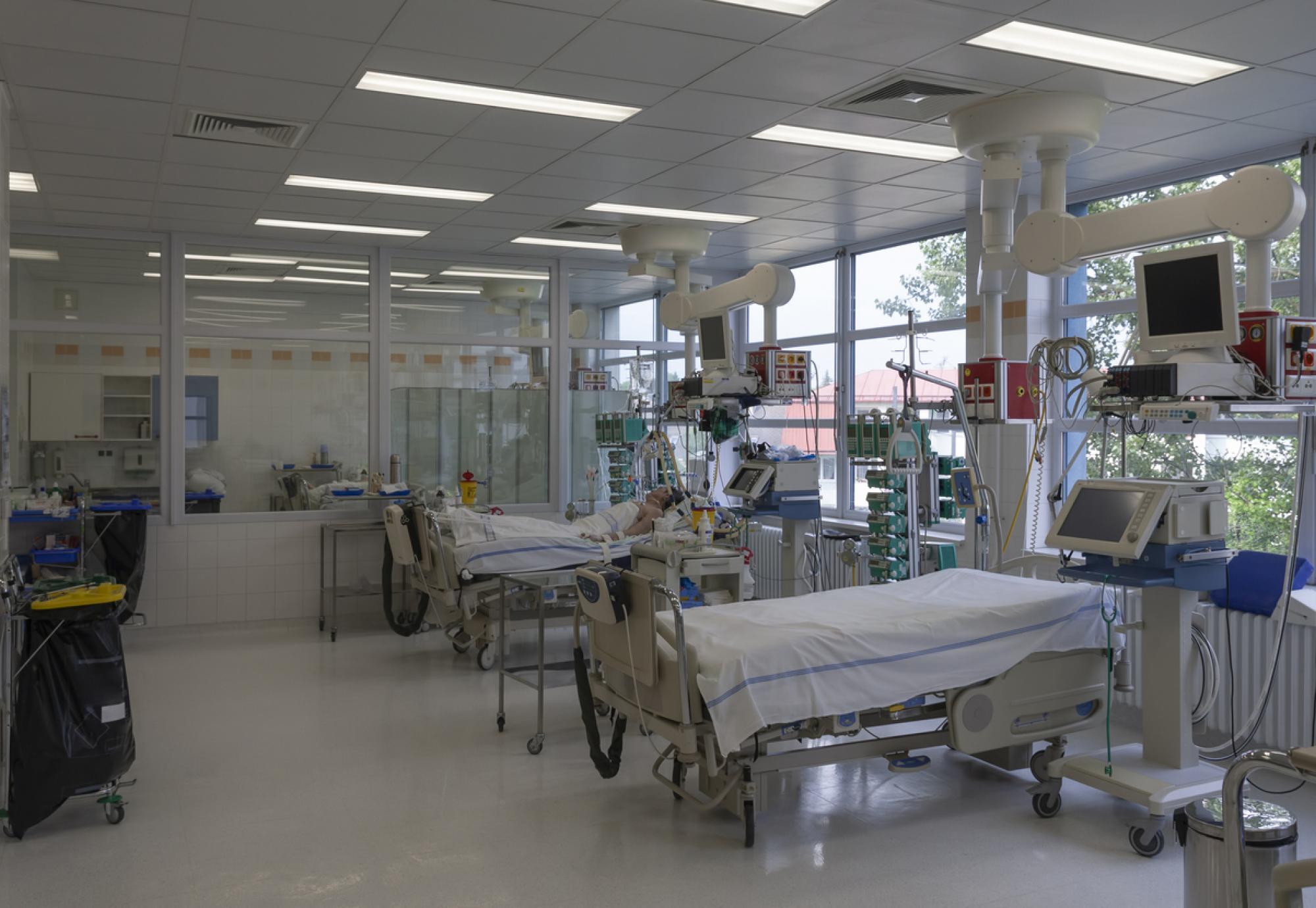 Intensive care unit