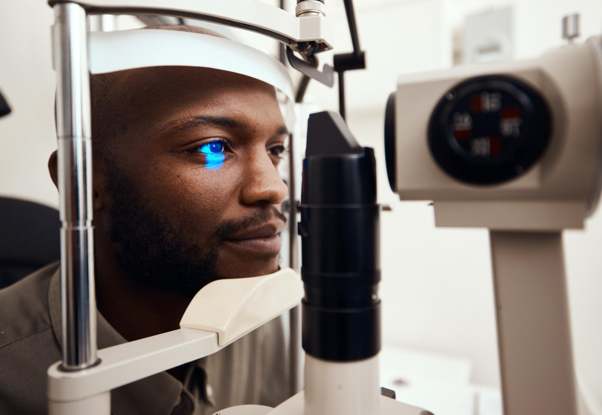 Man getting his eyes tested