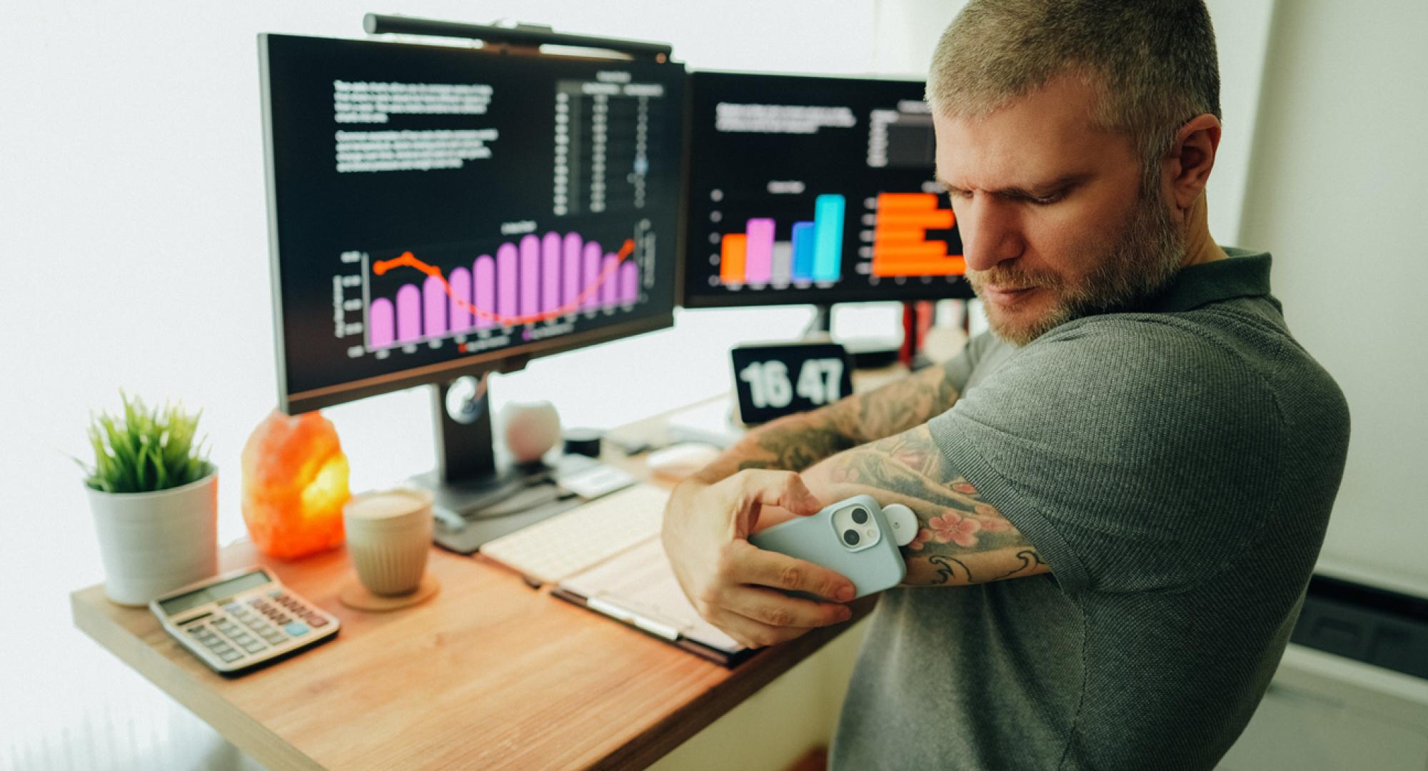 Day in the life of man with diabetes working from home