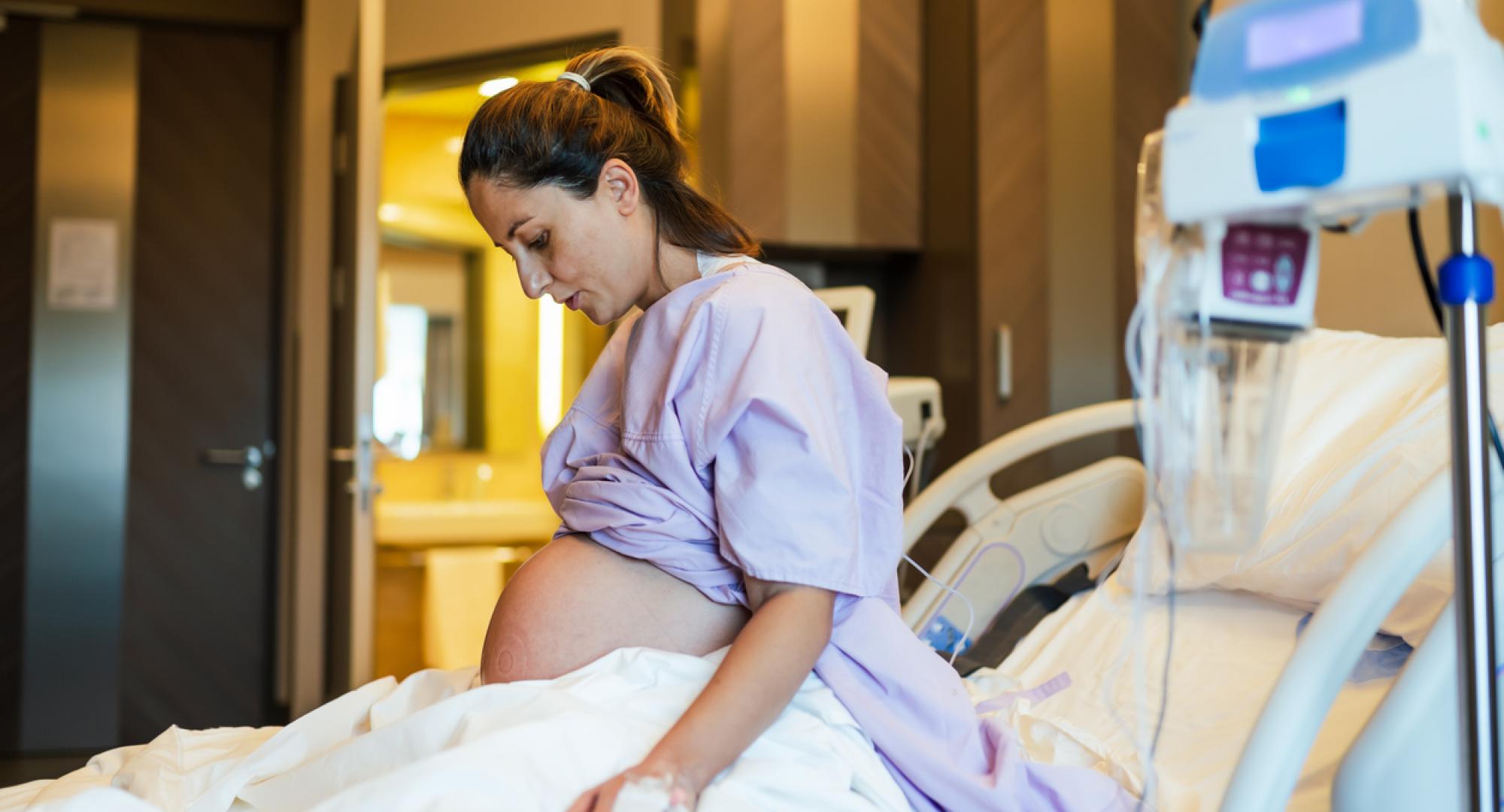 Young pregnant woman in the hospital ward