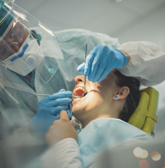 dentist with patient 