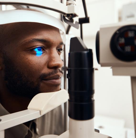Man getting his eyes tested