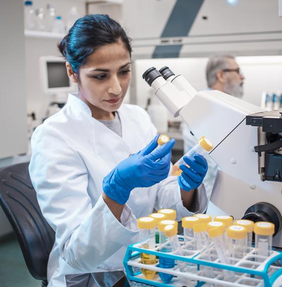 Cancer research scientist