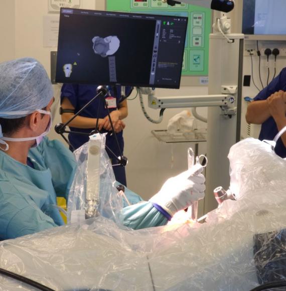 Kings robot surgery