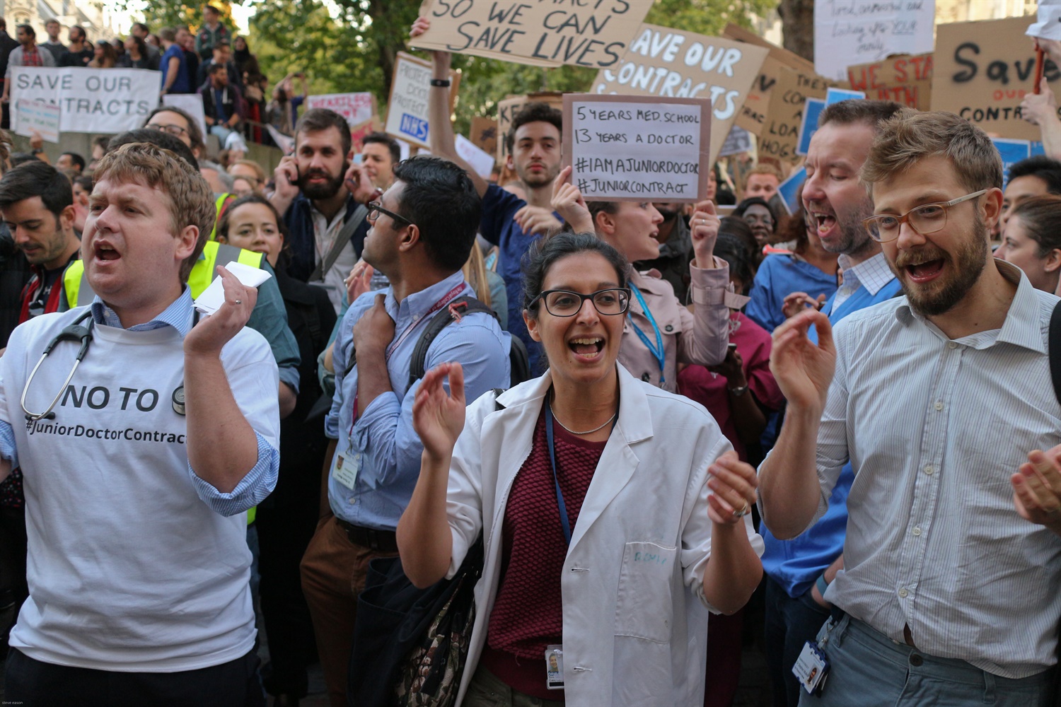 Not Safe - Not fair protest by doctors, junior doctors and medical students in central London 28th September 2015. c. Steve Eason
